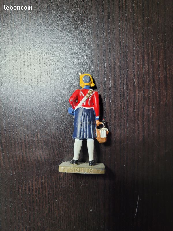 Lot De Soldats De Plomb Starlux - Officier Napoléon En Grande Tenue Du 3e Régiment | Occasion