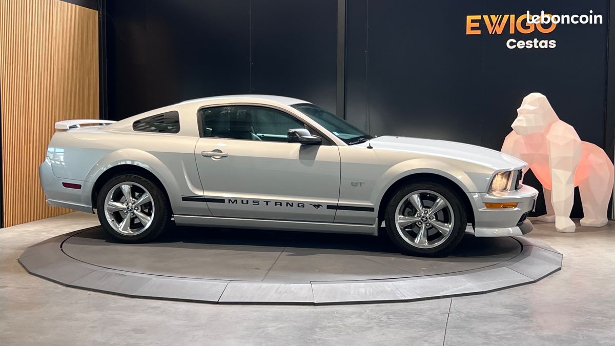 FORD MUSTANG FASTBACK GT V8 4.6L 305ch SACT 24 soupapes - CARTE GRISE FRANCAISE (image 24)