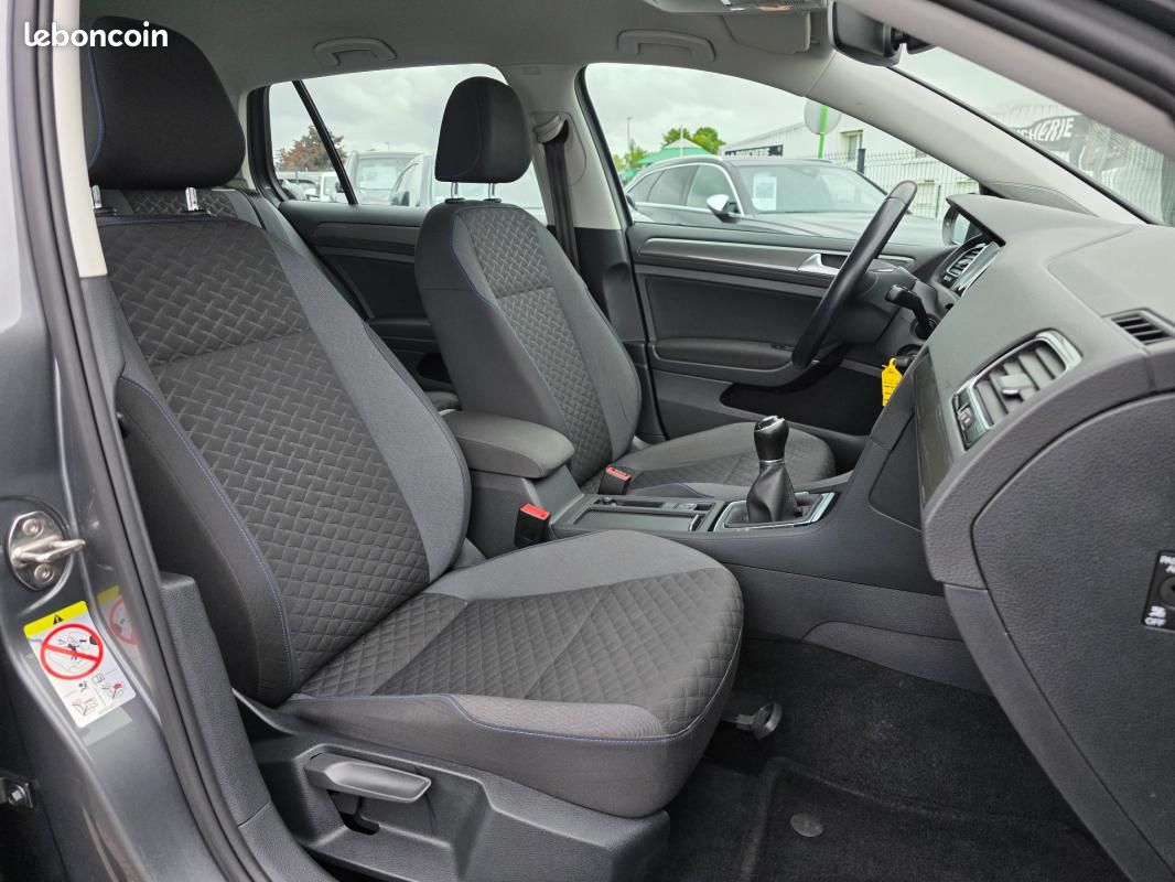 Volkswagen Golf 1.6 TDI 115 FAP BVM5 Connect (image 20)