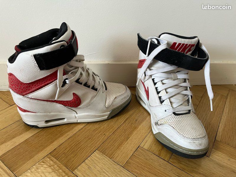 Basket NIkE compensée Femme Chaussures