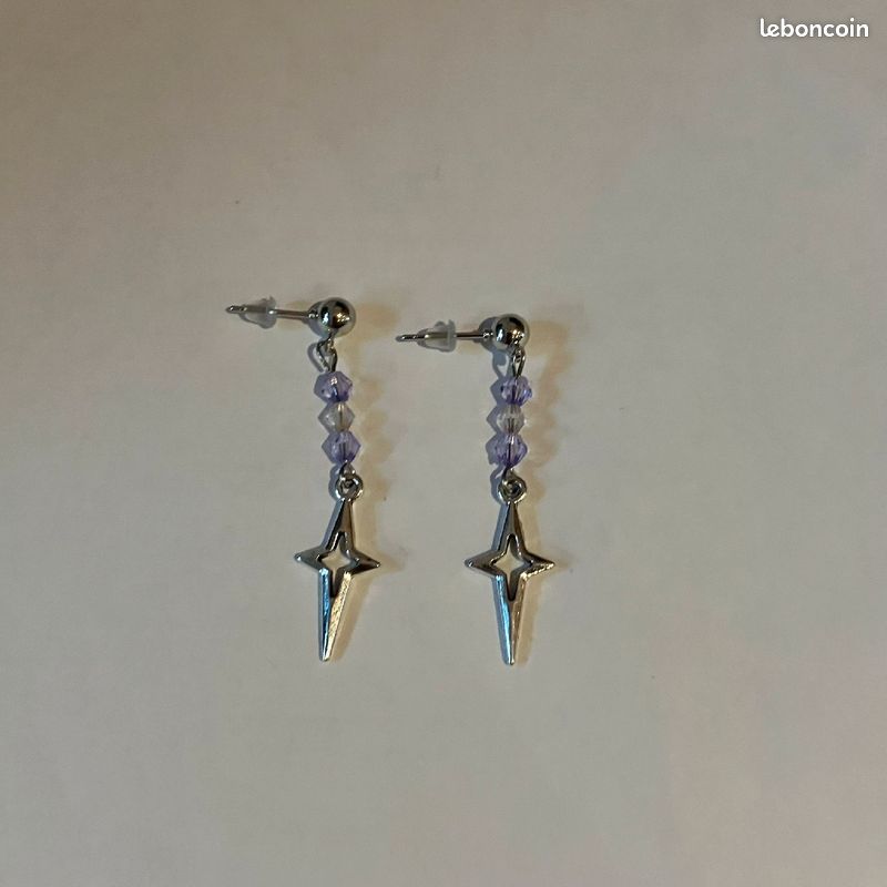 Boucles d'oreilles étoile + perle violette (image 1)