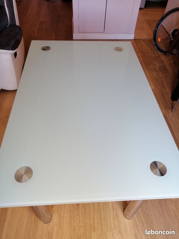 Table de salle à manger en verre (image 3)