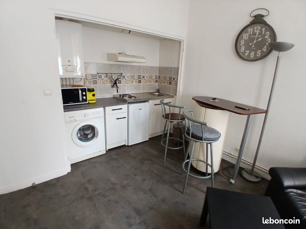 Appartement 1 pièce 20 m² · à Elbeuf · 20 m² · 320 €