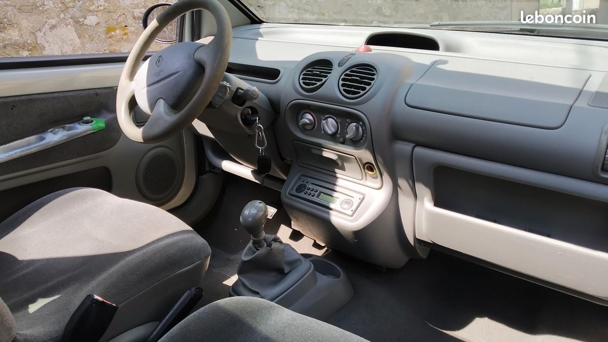 Twingo 2001 185000kms toit ouvrant (image 2)