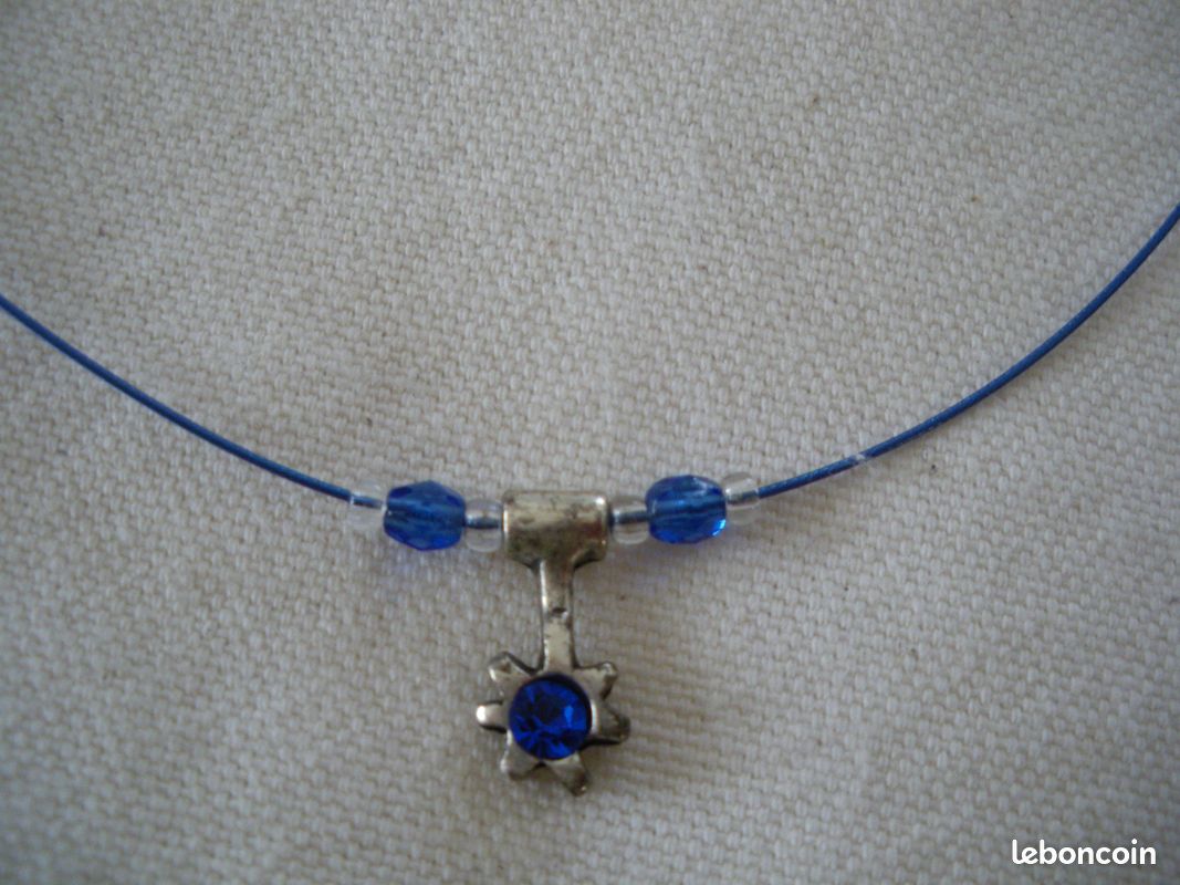 Collier enfant fil acier pendentif (JEU51) (image 2)