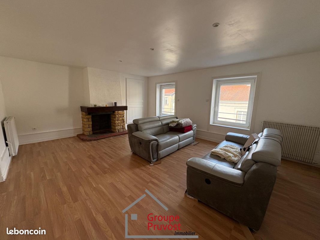 Appartement 4 pièces 105 m² · à Roanne · 105 m² · 90 000 €