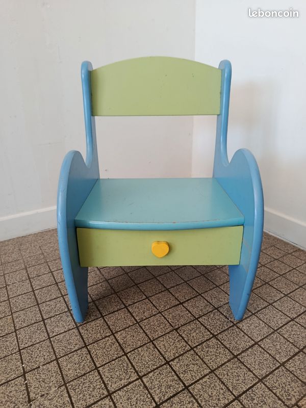 Chaise enfant (image 1)
