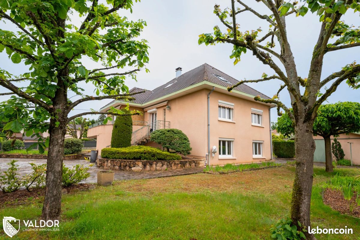 Propriété 8 pièces 200 m² (image 11)