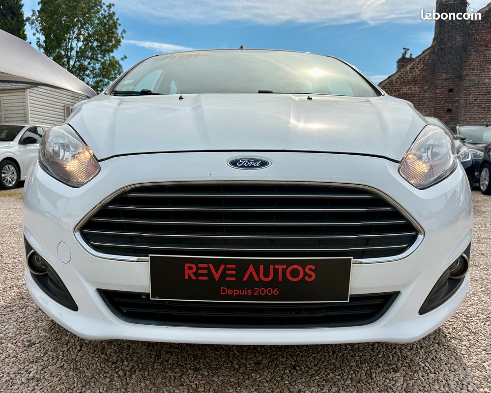 FORD FIESTA 1.5 TDCI 75 CH 04/2015 123396 KM 9990e GARANTIE 6 MOIS TOTALE POSSIBILITÉ D'EXTENSION DE GARANTIE DE 48 MOIS REPRISE / FINANCEMENT POSSIBLE (image 2)