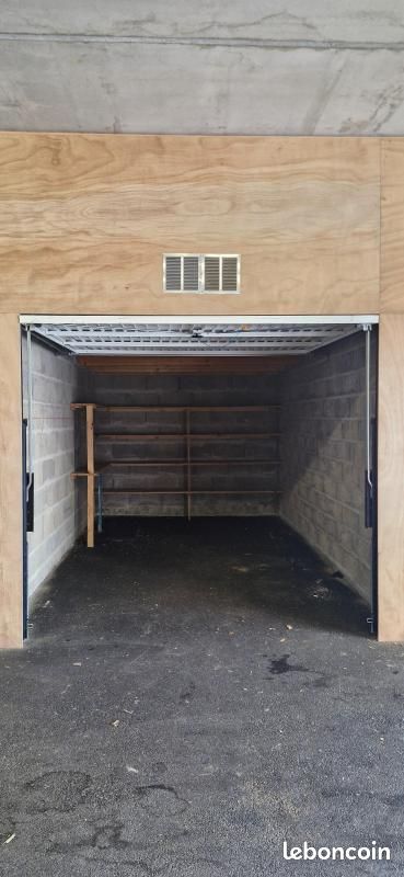 Parking 13 m² · à La Rochelle · 13 m² · 120 €/mois