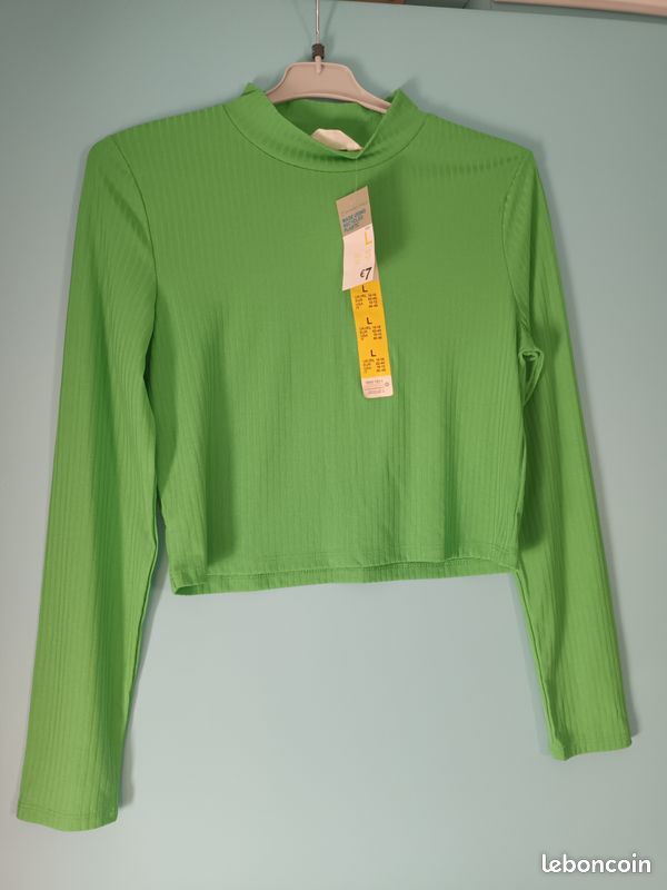 Haut court m lg vert NEUF en T42-44 (mam33133) (image 1)