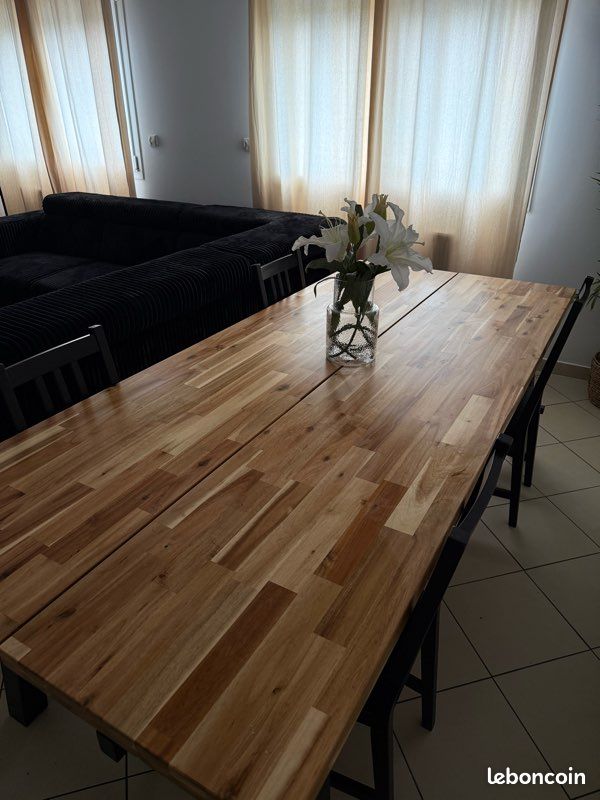 Table (image 1)