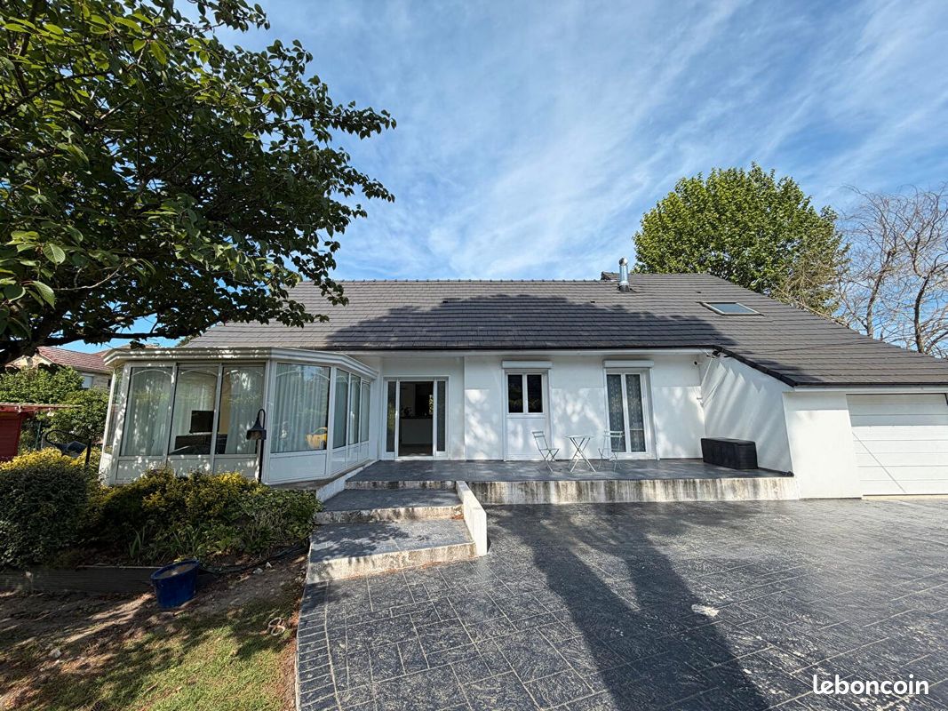 Maison 9 pièces 209 m² · à Butry-sur-Oise · 209 m² · 599 900 €