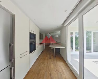 Appartement 590 000 € - 130 m²