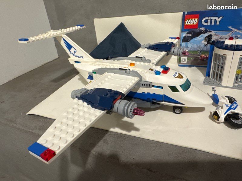 Large Police Lego Airplane LEGO Sky Police Jet Patrol 60206