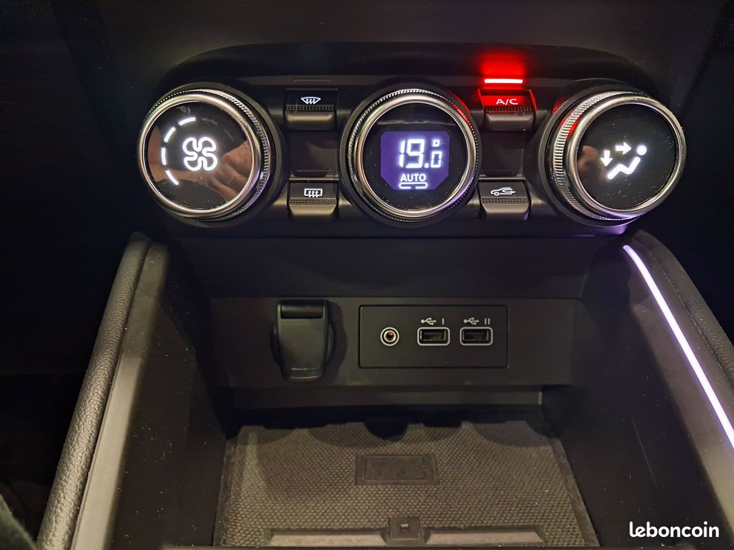 RENAULT Clio E-Tech full hybrid 145 ch GSR2 Esprit Alpine (image 24)