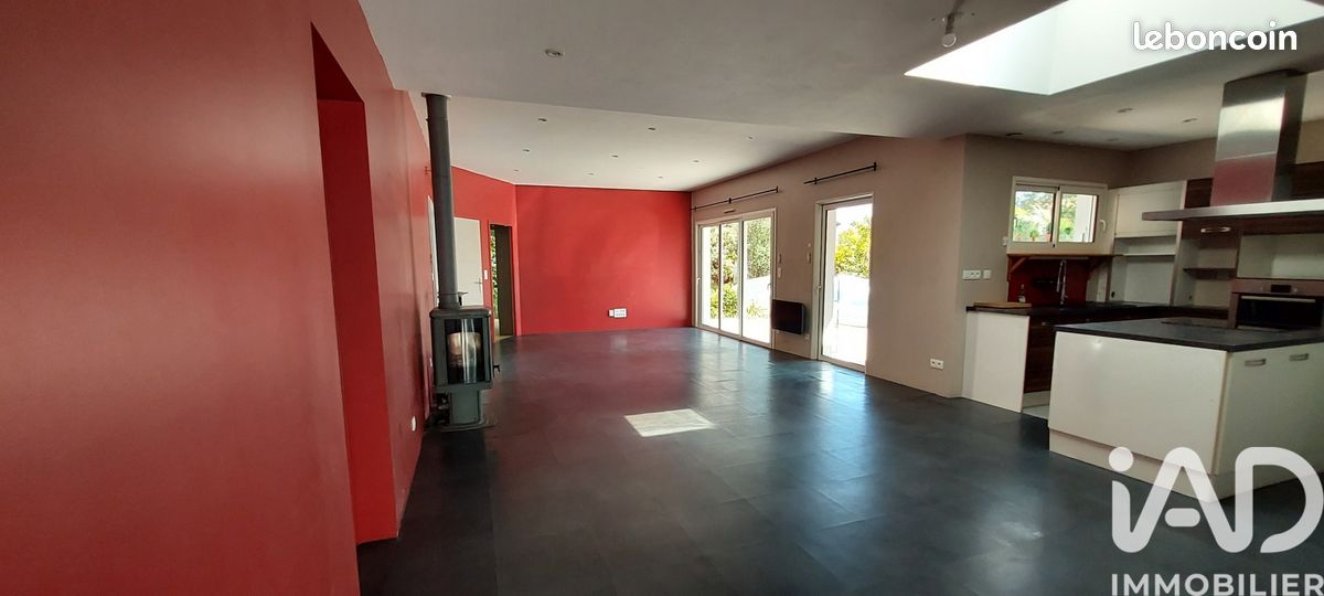 Maison 6 pièces 185 m² · à Saint-Rogatien · 185 m² · 644 000 €