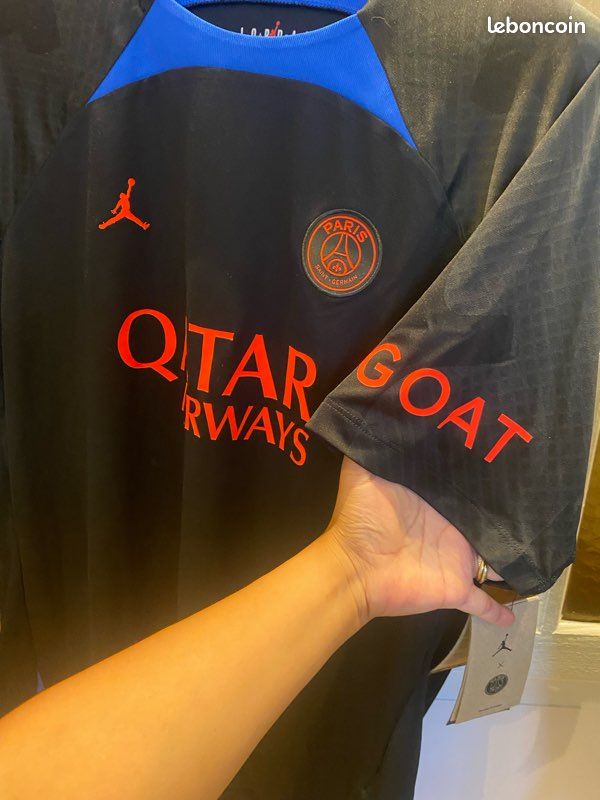 Pack complet PSG Jordan maillot + short NEUFS XL (image 5)