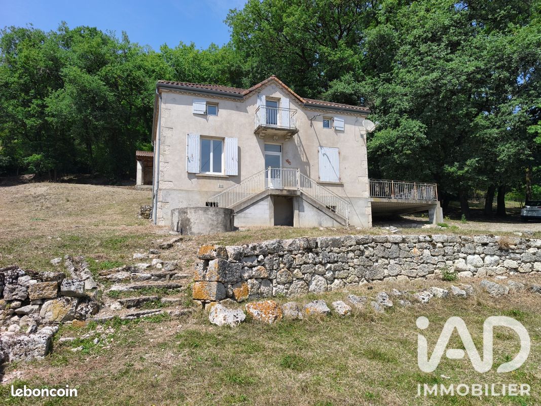 Maison 5 pièces 145 m² · à Laroque-Timbaut · 145 m² · 261 000 €