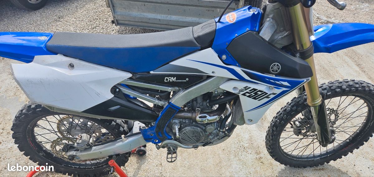 Yamaha 250 yzf 2014 (image 2)