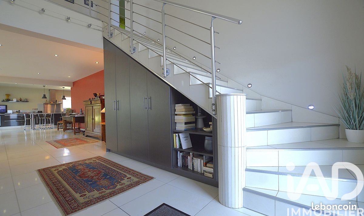 Maison 8 pièces 200 m² · à Amanvillers · 200 m² · 520 000 €