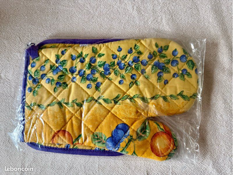 Lot gant de cuisine et manique - NEUF - (image 1)