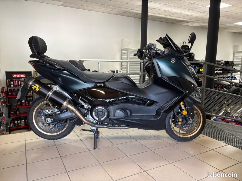 Yamaha 560 T-Max Tech Max (image 2)