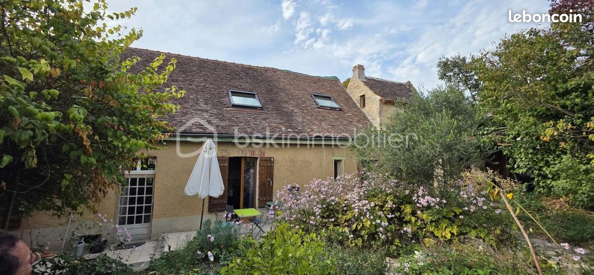 Maison 5 pièces 114 m² · à Thorigny-sur-Oreuse · 114 m² · 135 000 €