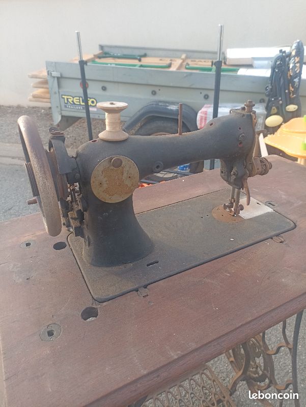 Machine à coudre SINGER (image 4)