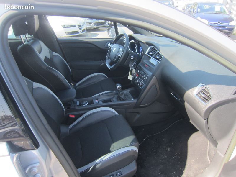 Citroen DS4 1.6 E-HDI115 AIRDREAM SO CHIC (image 8)