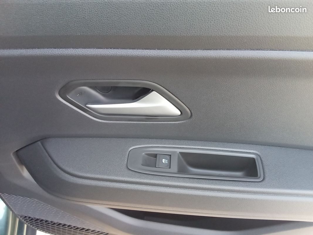 Dacia bigster hybrid 155 journey (image 17)