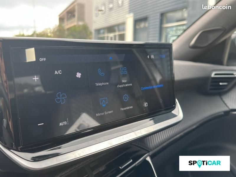 Peugeot 2008 1.2 Hybrid 145ch Allure e-DCS6 (image 15)