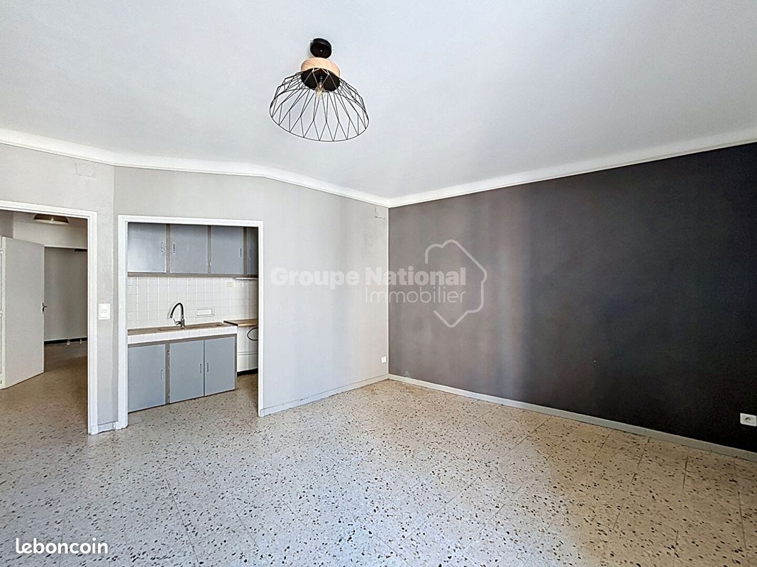 Appartement 4 pièces 95 m² · à Noves · 95 m² · 725 €