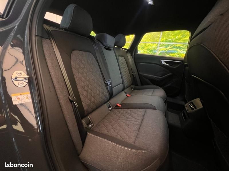 Audi A5 Avant 2.0 e-hybrid 299ch S line quattro S tronic 7 (image 4)