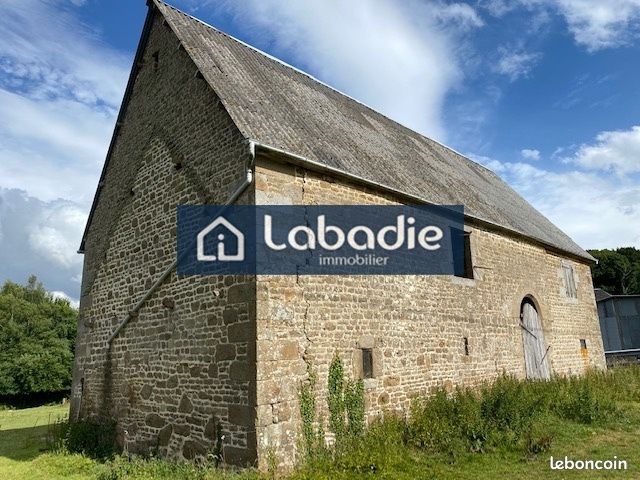 Maison 1 pièce 106 m² · à Vire Normandie · 106 m² · 50 000 €