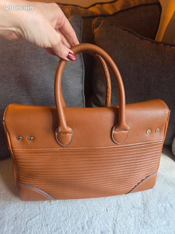 Sac Besace Mac Douglas En Cuir Souple Marron – Occasion Bon état – 2 Anses