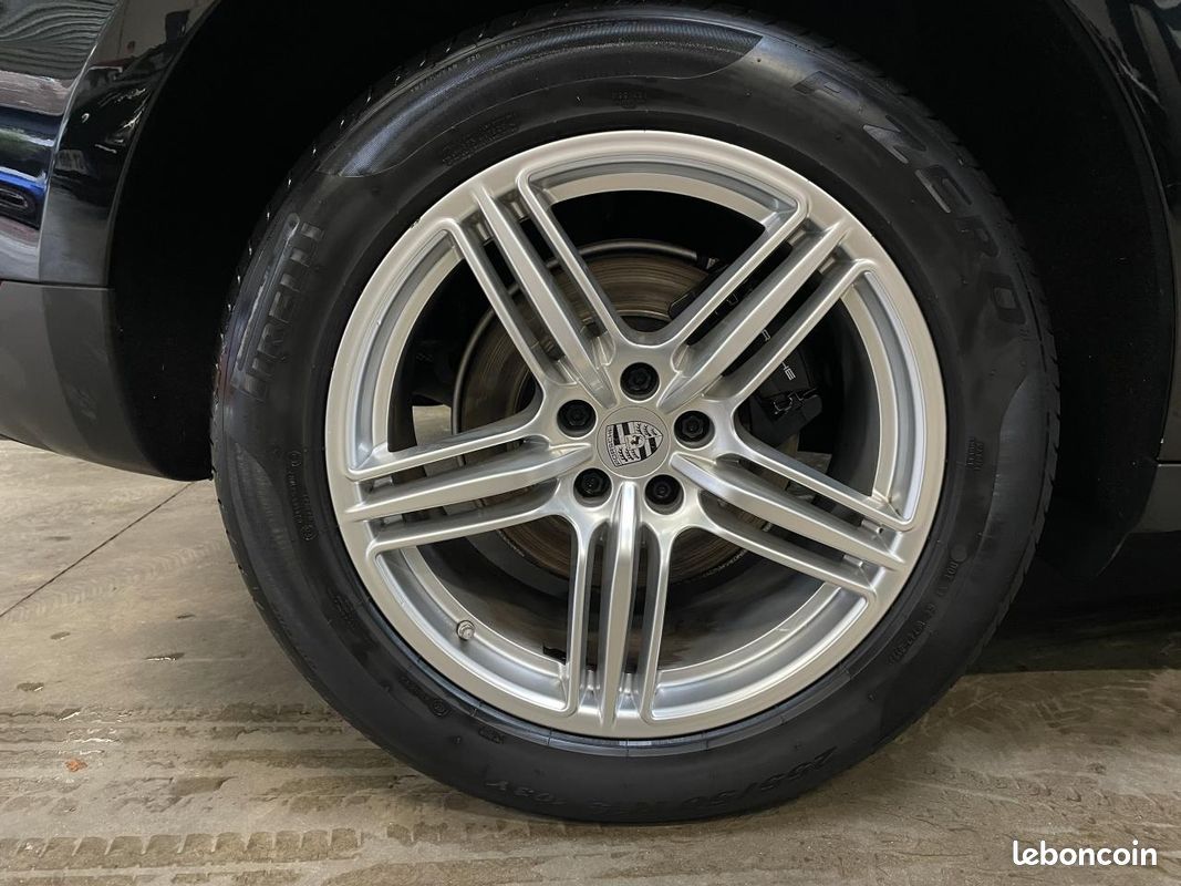 PORSCHE MACAN 2.0i 252ch PDK ENTRETIENT PORSCHE COMPLET/ 4 PNEUS NEUFS (image 18)