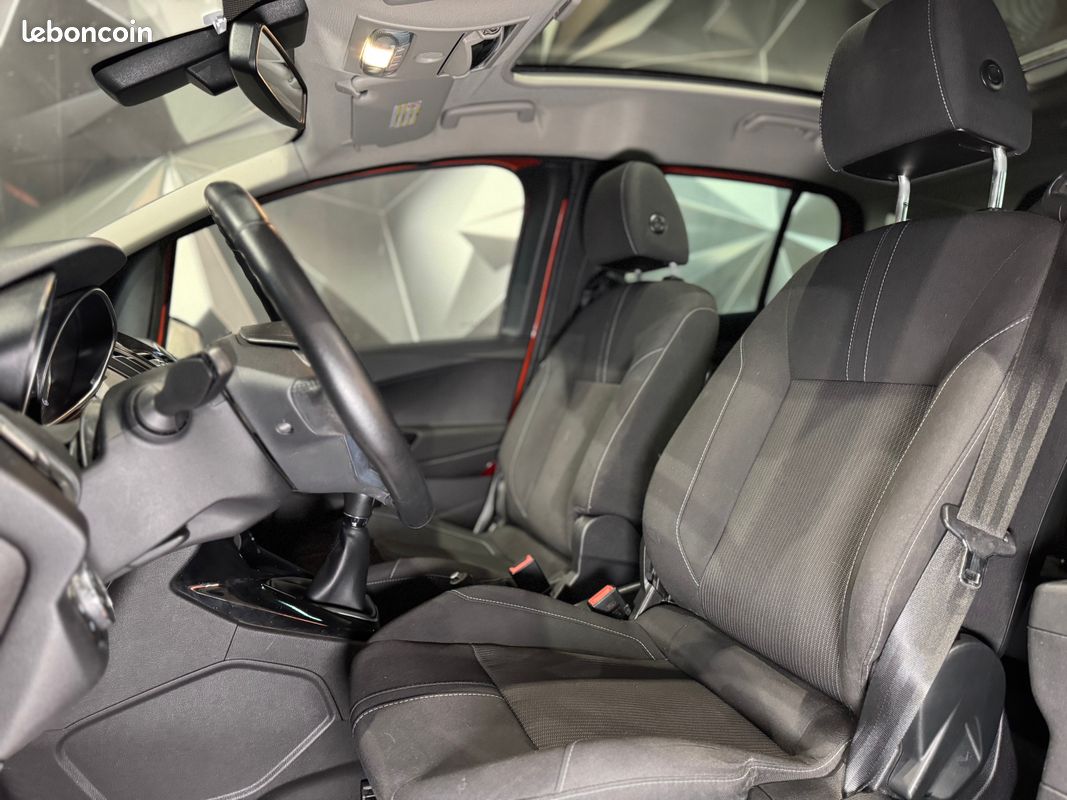 Ford B-Max B Max 1.6 TDCI 95 CH Titanium BVM5 Toit Panoramique Bluetooth Radar Jante Alu Rouge Arizona Portes Coulissantes 2013 (image 6)