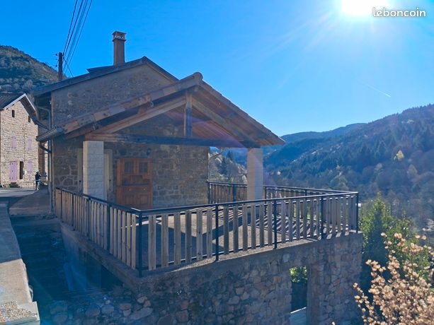 Maison de village 4 pièces 80 m²