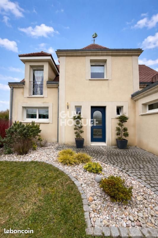 Maison 6 pièces 170 m² · à Lavannes · 170 m² · 460 000 €