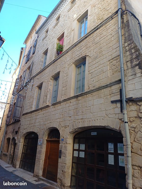 Appartement 1 pièce 20 m² · à Forcalquier · 20 m² · 330 €/mois