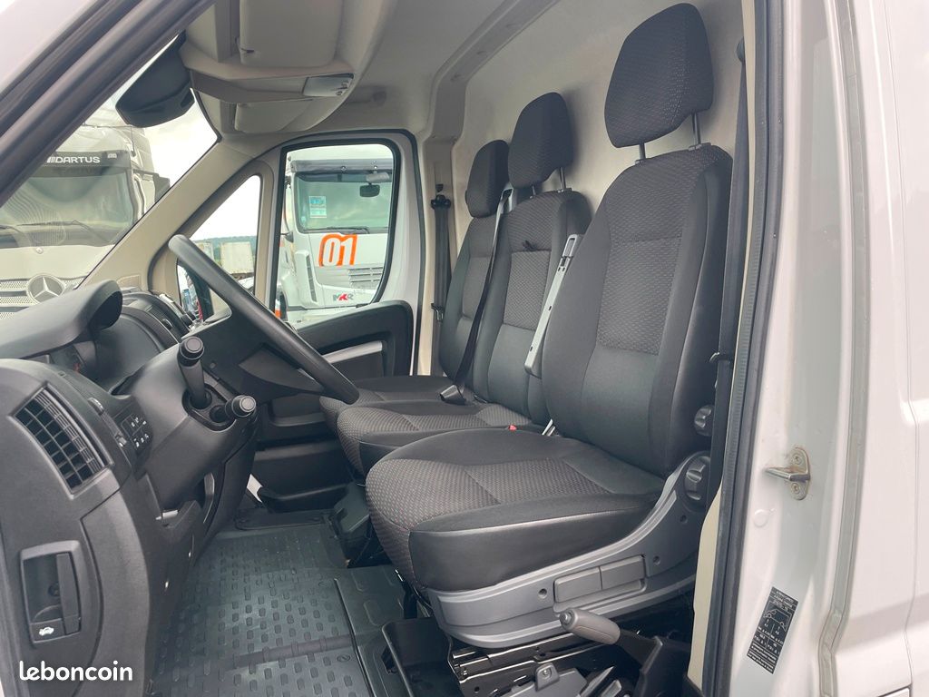 Peugeot BOXER L2H2 2.2 BLUEHDI 140CH ASPHALT - 2022 (image 9)