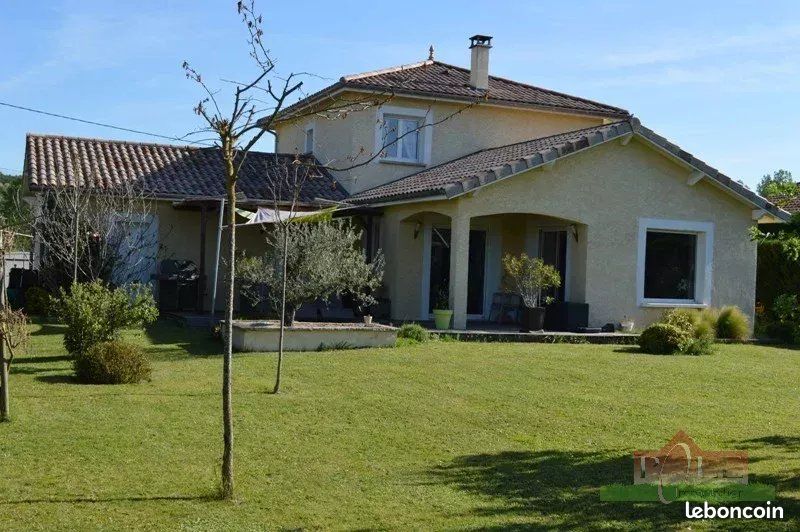 Maison 5 pièces 128 m² · à Moidieu-Détourbe · 128 m² · 455 000 €