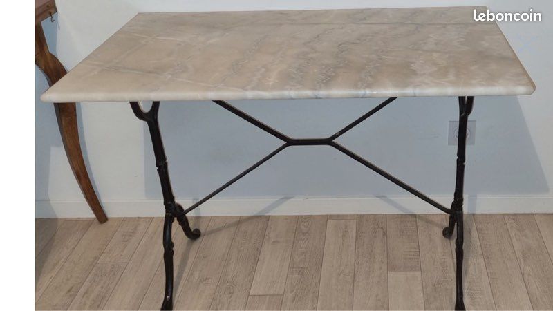 Table en marbre de Carrare massif Godin très bel été (image 1)