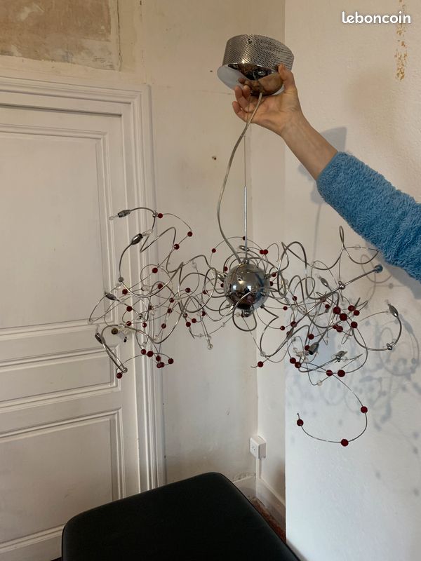 Plafonnier contemporain (image 1)