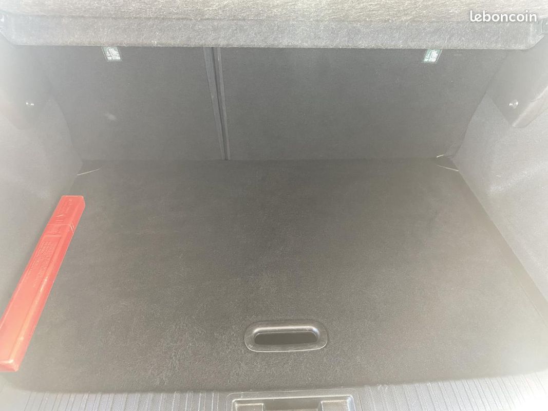 RENAULT CAPTUR 1.5 Blue dCi - 115 Intens (image 12)