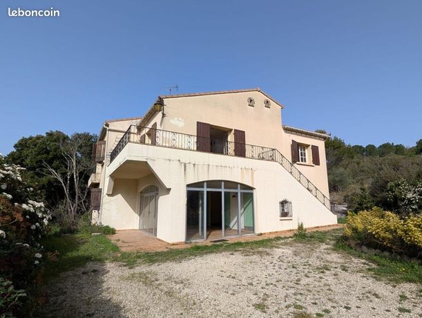Maison 6 pièces 248 m²
