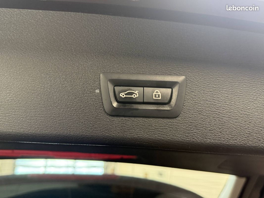BMW X1 sDrive 18i 140 ch DKG7 xLine (image 12)