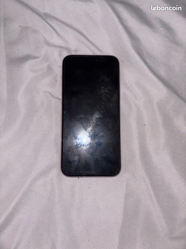 Vend iPhone 15 plus (image 1)