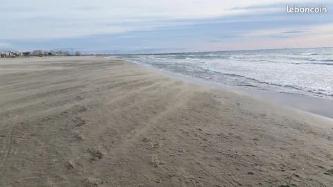 Joli studio lumineux près de la plage du couchant (image 9)